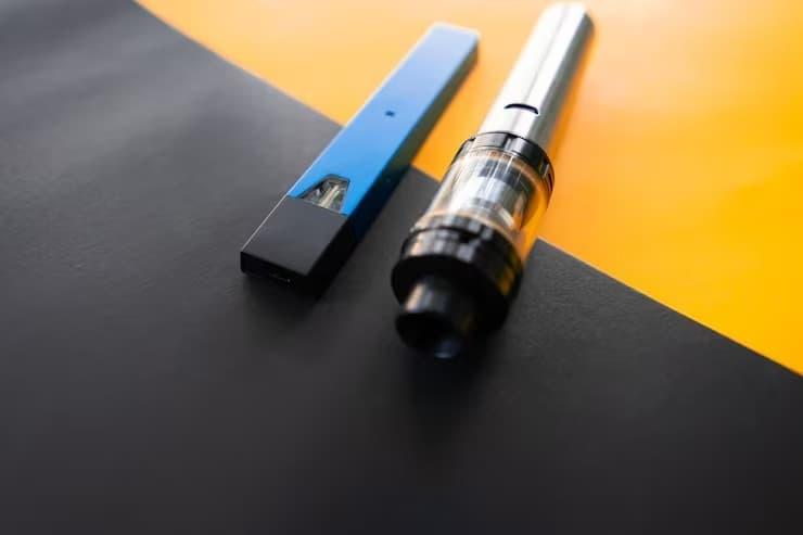E-cigarete Ratgeber mit praktischen Tipps und Ursachenklärung bei e-zigarette komischer geschmack im mund
