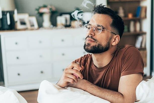 E-cigaretta Test und Ratgeber 2025, einweg vape elf bar Erfahrungen, Sicherheit und Kaufempfehlung