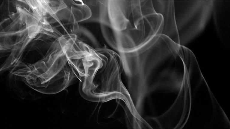 E Cigs Erfahrungen und E Cigs e zigaretten 12000 züge Test für Dampfer