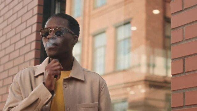 Erfahren Sie alles über e-dym und entdecken Sie die Vorteile der e-dym Einweg e-zigarette 10000 züge