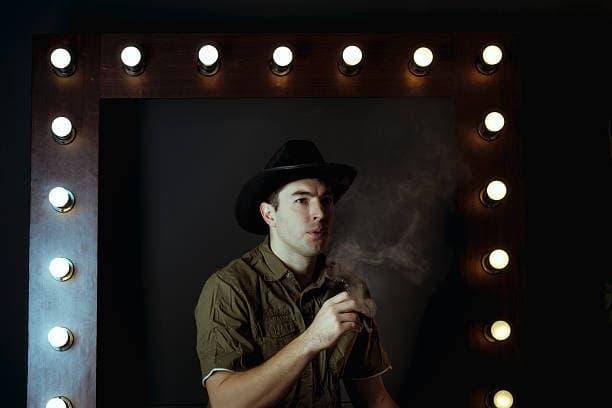 Entdecken Sie die neueste Generation von papieros elektroniczny und elektronische Zigarette Vape für ein innovatives Dampferlebnis