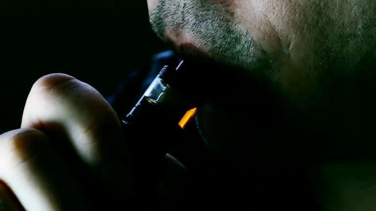 e-cigarettes im Faktencheck – sind e zigaretten schädlicher als normale Zigaretten oder eine weniger riskante Alternative